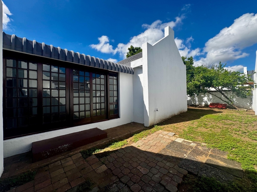 3 Bedroom Property for Sale in Protea Park North West